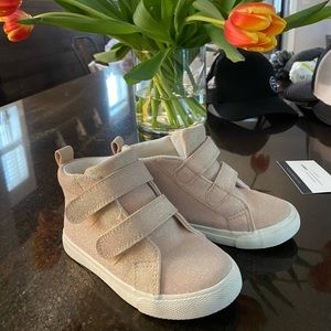 Pink sparkly toddler girls high tops. Size 8. Like new.